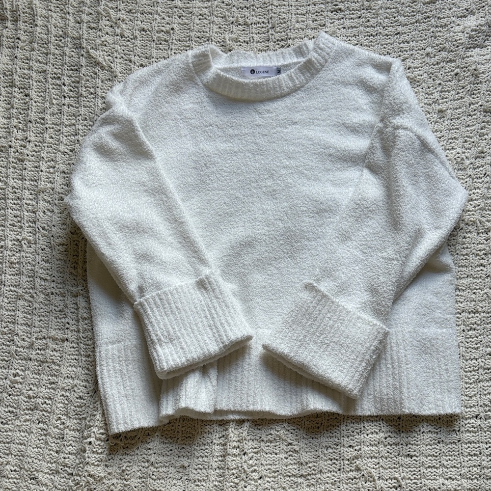 Cozy White Crew Neck Sweater